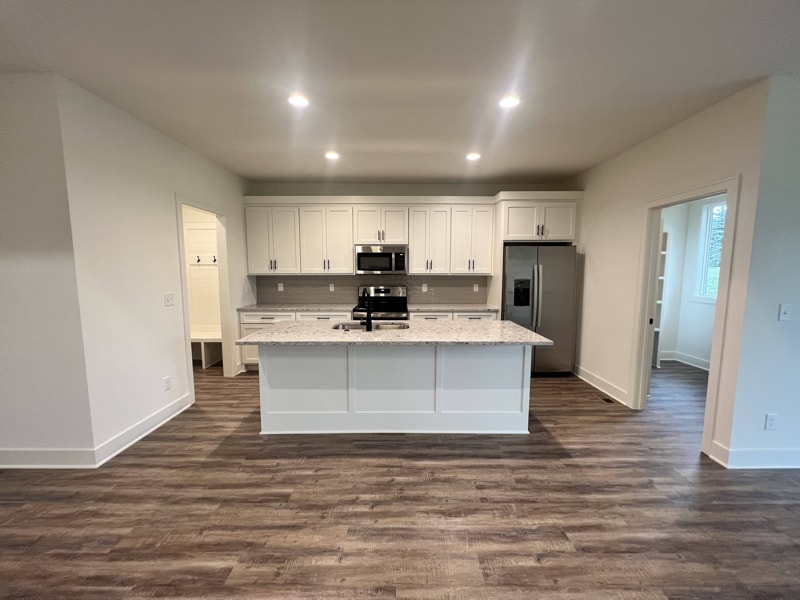 Building Photo - 1517 SW Hedgewood Ln