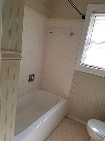 Building Photo - 7 Mindoro Cir