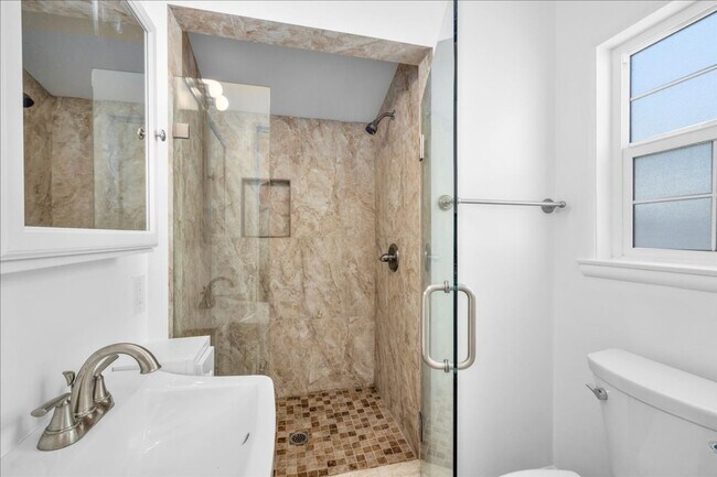 Building Photo - Corner lot home on a classic tree lined Beverly Hills street