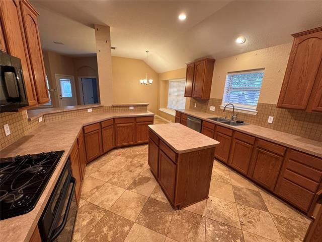 Building Photo - 3011 Clear Springs Dr