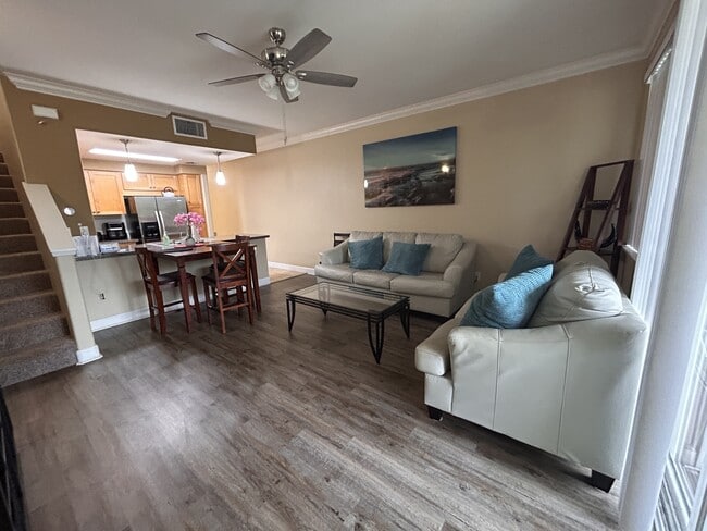 Building Photo - 92-1524-1524 Ali'inui Dr