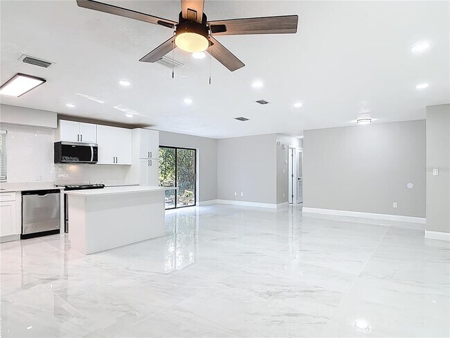 Building Photo - 31440 Prestwick Ave