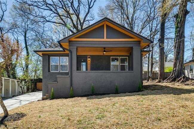 Building Photo - 936 Byron Dr SW