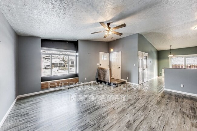 Building Photo - 226 Creekway Ct