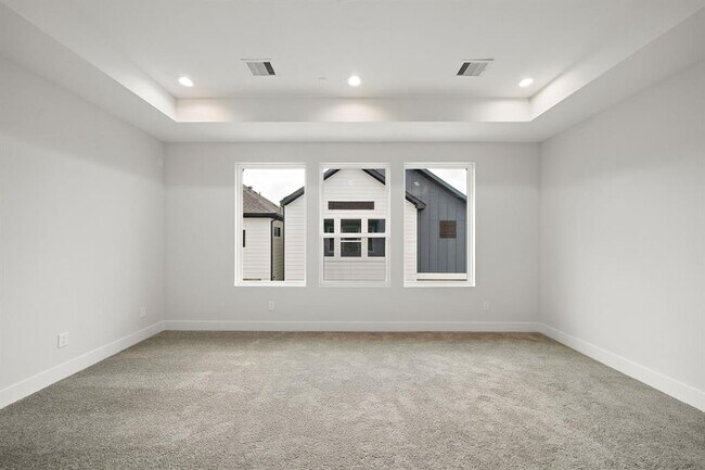 Building Photo - 833 Dorchester St