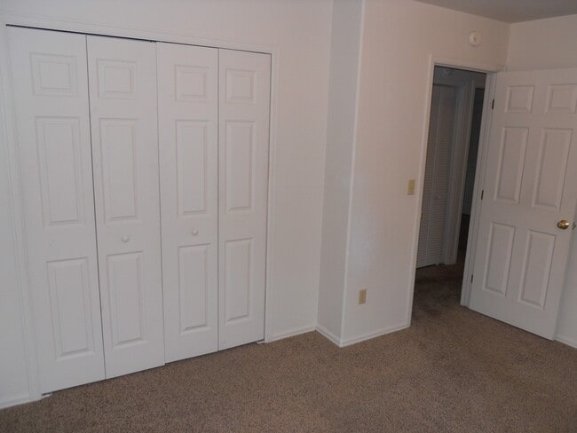 Building Photo - 764A GARRETT 485 BELLFLOWER