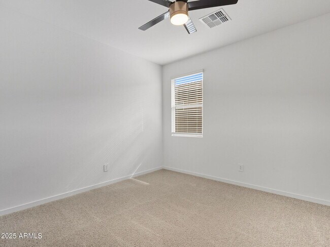 Building Photo - 3104 Bee Trl