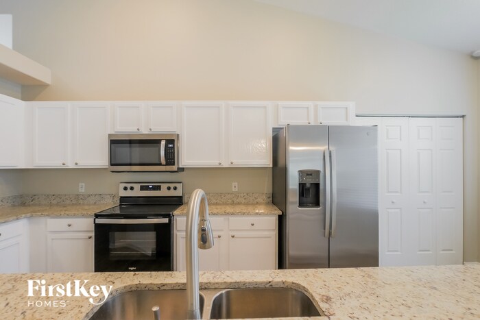 Building Photo - 541 Boxwood Pl