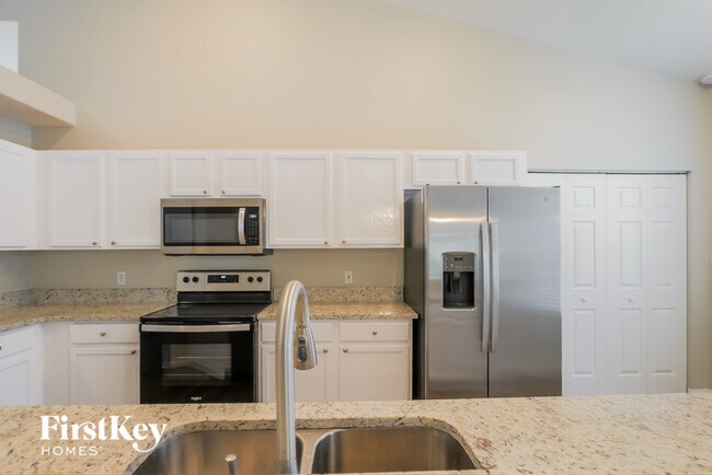 Building Photo - 541 Boxwood Pl