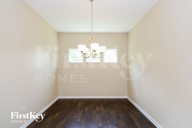 Building Photo - 6747 Waverly Park
