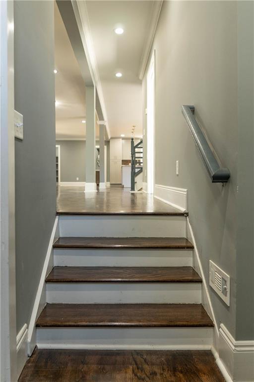 Building Photo - 1433 Merriman Ln NE