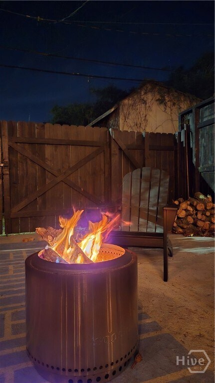 Building Photo - 14 E 41st St