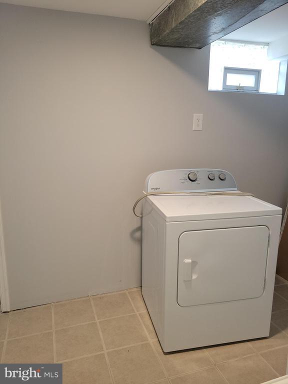 Building Photo - 2212 Vailthorn Rd