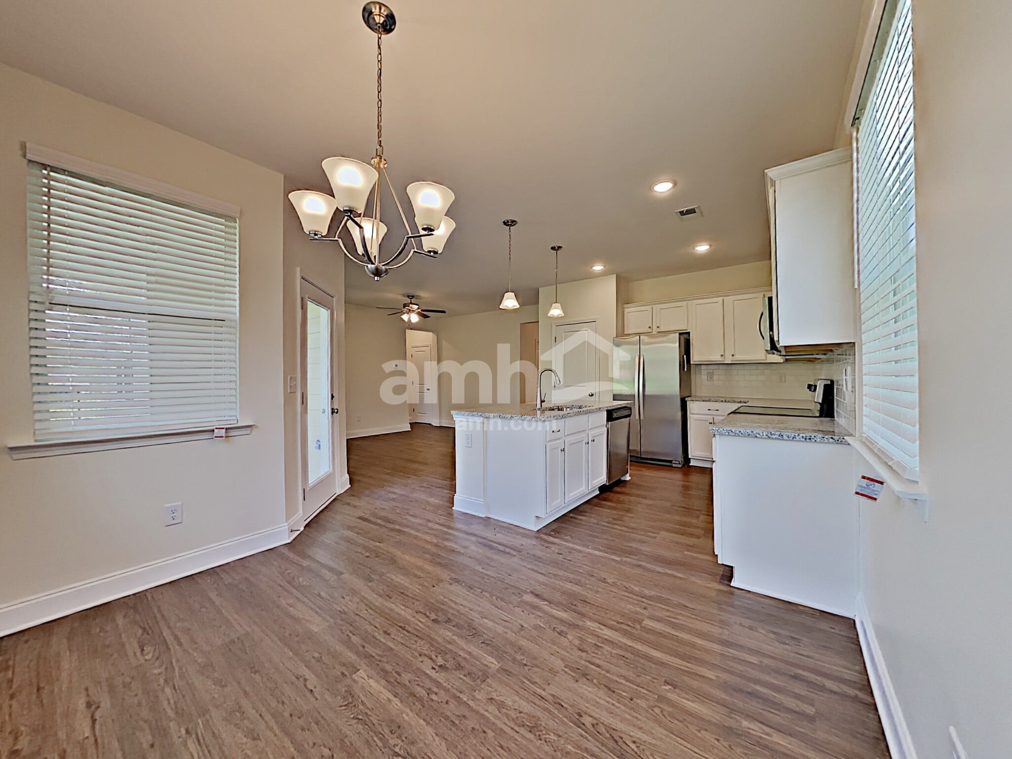 Building Photo - 27695 St Andrews Ave