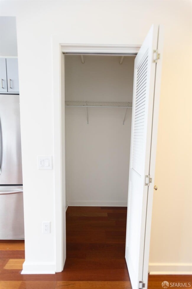 Building Photo - 451 Kansas St