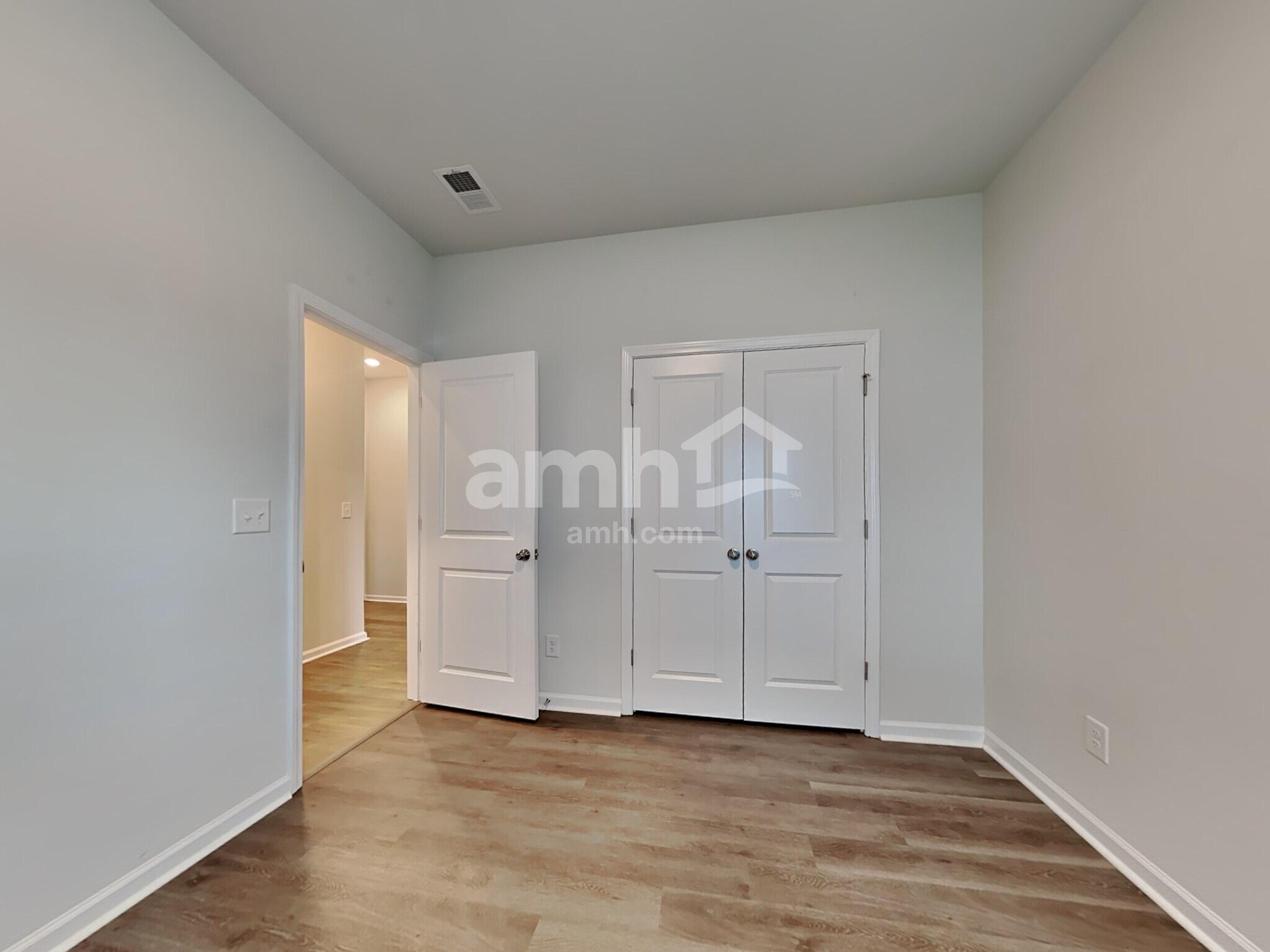 Building Photo - 306 Squire Pope Rd