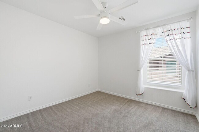 Building Photo - 464 N Ranger Trail