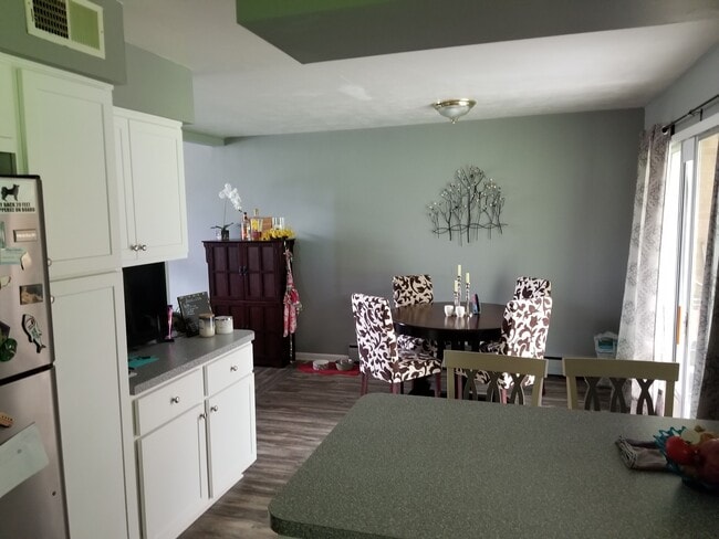 Building Photo - Ridgewood