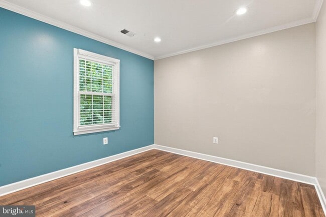 Building Photo - 11414 Bronzedale Dr