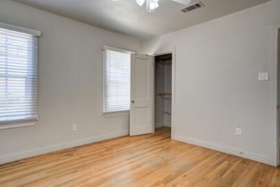 Building Photo - 2216 32nd St