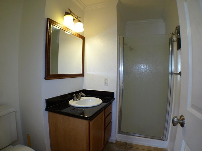 Building Photo - 1114 Nord Ave