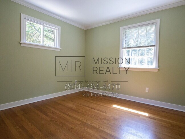 Building Photo - 325 Fairwood Dr