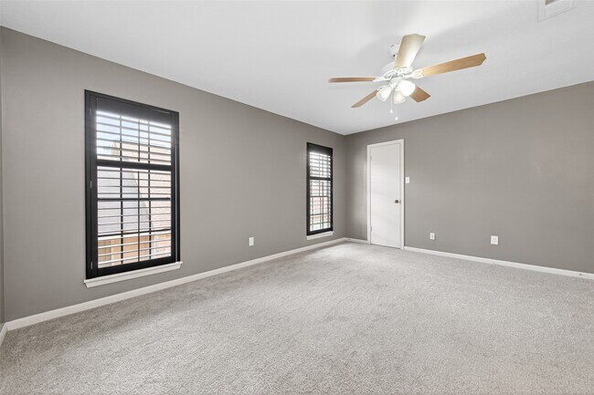 Building Photo - 6700 Richardson Rd