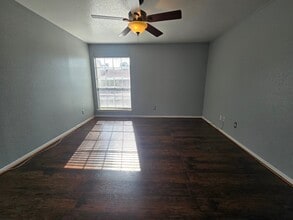 Building Photo - 1860 White Oak Dr