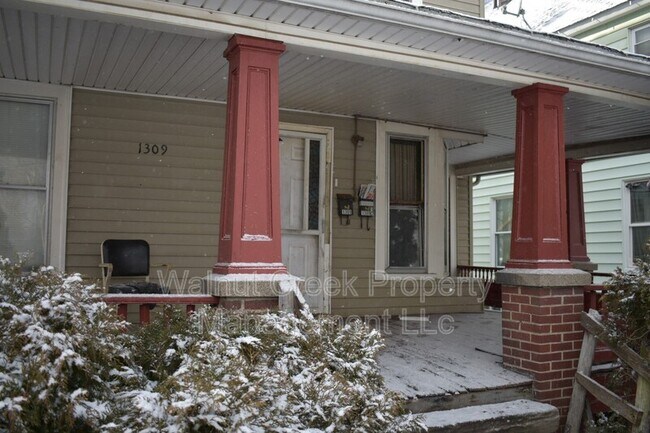 Building Photo - 1309 Middle Ave