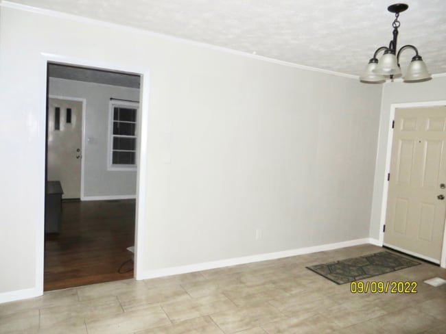 Building Photo - 337 Lucy Rd