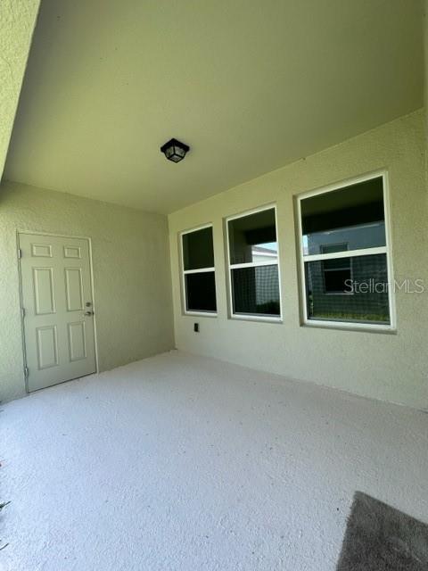 Building Photo - 1933 Summer Serenity Dr