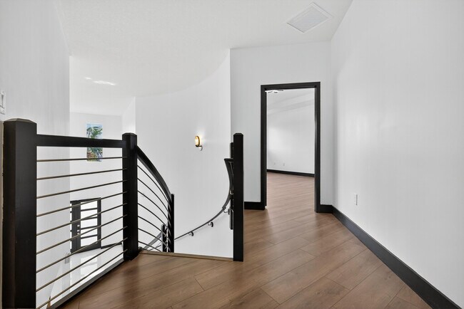 Building Photo - 15800 NW 88th Ave