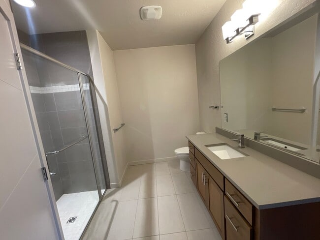 Building Photo - Beautiful 2bd/2bth Located at Meadowbrook ...