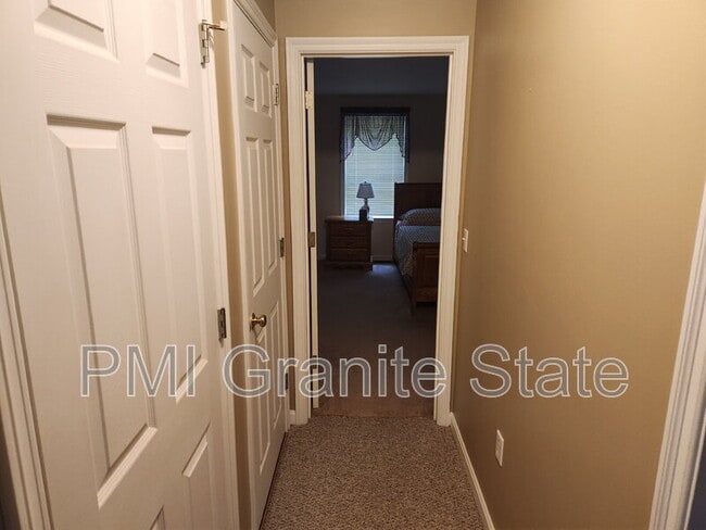 Building Photo - 46 Stanstead Pl