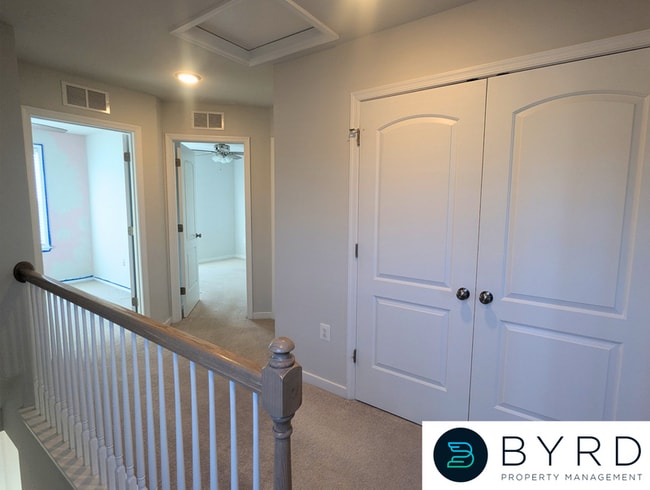 Building Photo - 1325 Claytor Ln