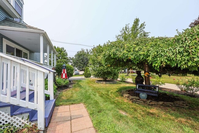 Building Photo - 90 Merrimack St