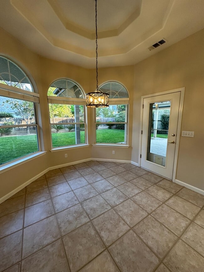 Building Photo - 535 W Decatur Ave