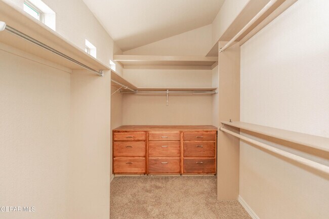 Building Photo - 14529 Jesus Almeida