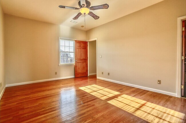 Building Photo - 24 Emerson Ave