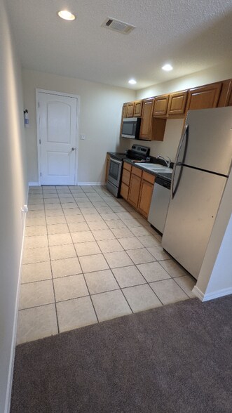 Building Photo - 7903 Whitmire Dr