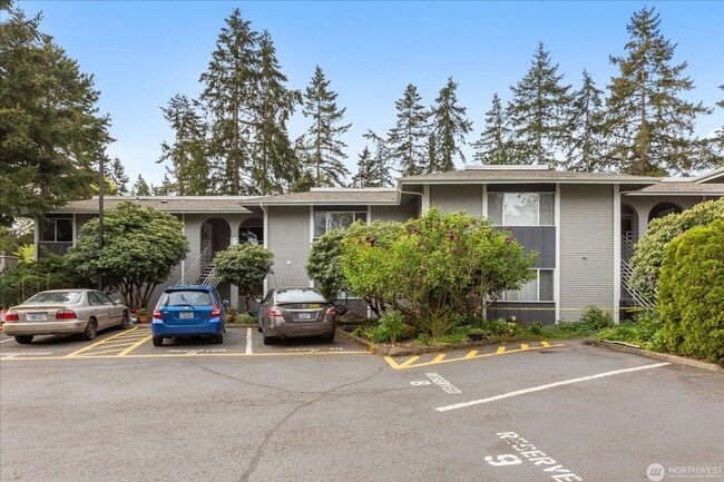 Building Photo - 17104 NE 45th St