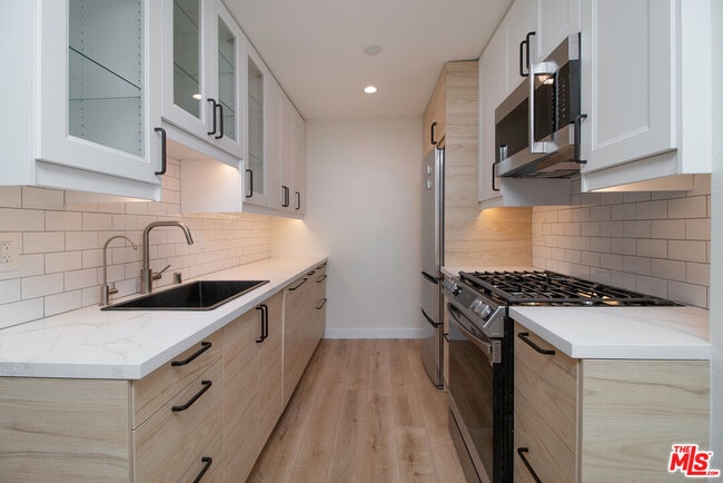 Building Photo - 3637 Glendon Ave