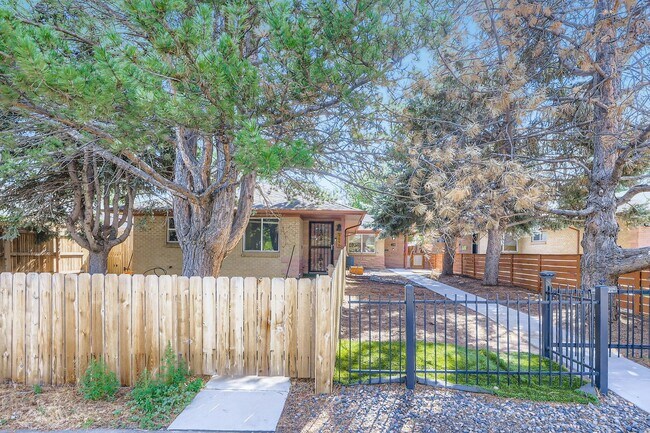 Building Photo - 3690 Grape St