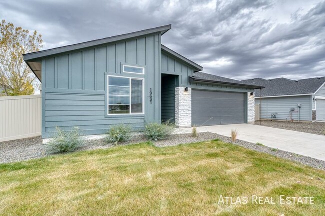 Building Photo - Open Floor Plan | New 4bd, 2bth Home