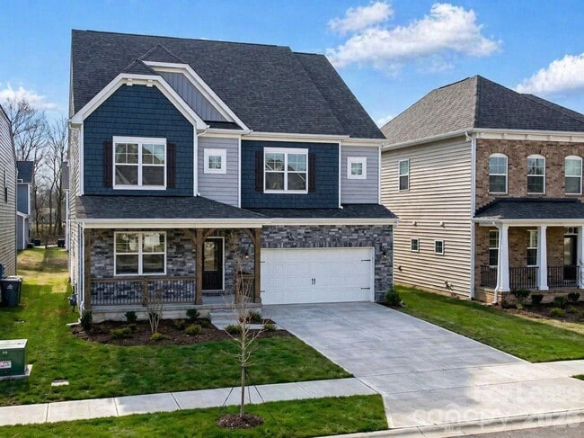 Building Photo - 15104 Moulin Ct Dr