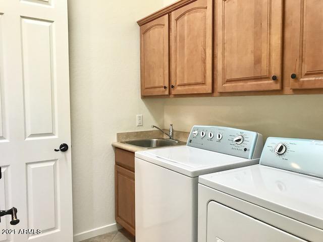 Building Photo - 14313 W Alvarado Dr