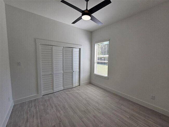 Building Photo - 25939 Lantern Ln