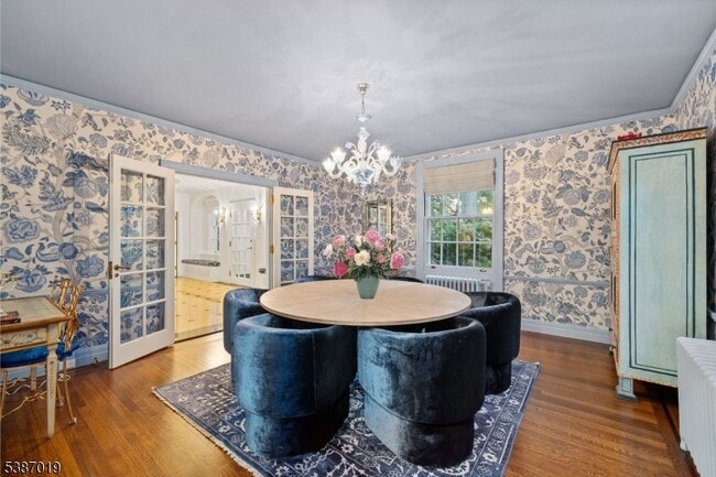 Building Photo - 655 Lake St