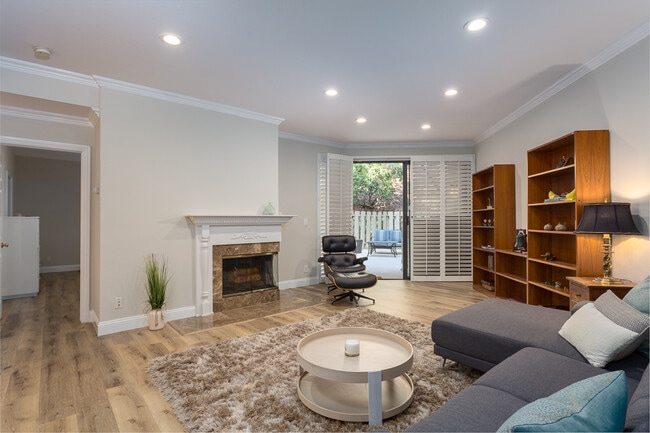 Building Photo - 4201 Via Marisol Via