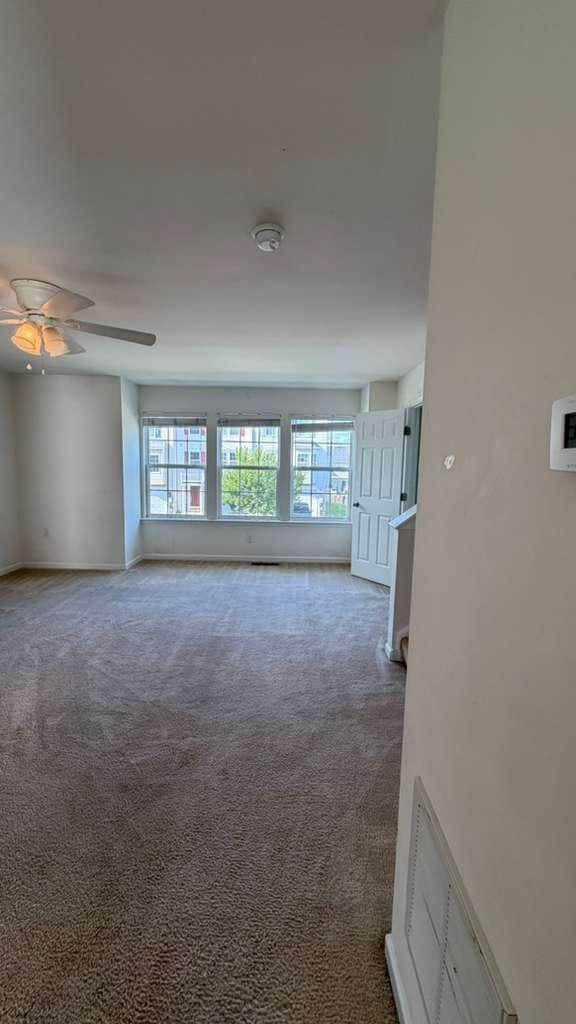 Building Photo - 38 Lombard Ln